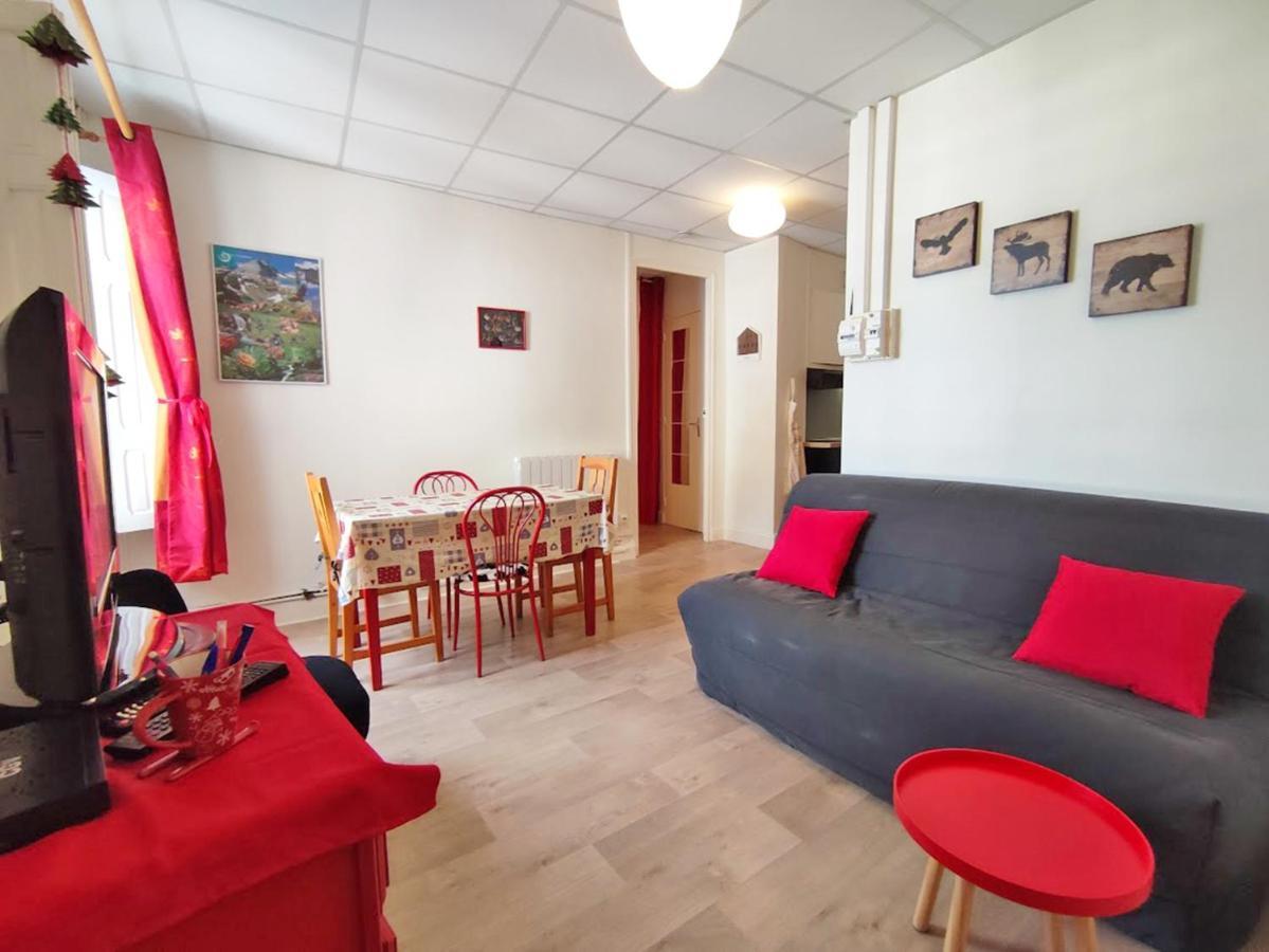 Les 3 Renards, T2 Bis, Parking, Centre Luchon, Casier A Skis, 4 Personnes Bagnères-de-Luchon Kültér fotó